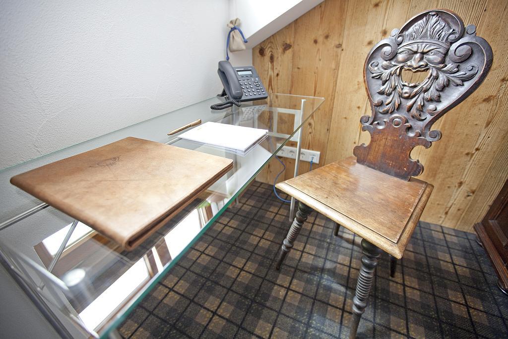 Die Post Landgasthof Aufkirchen بيرغ ام ستارنبيرغر الغرفة الصورة